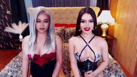 _empressvalerie_ online show from 02/10/25, 09:25