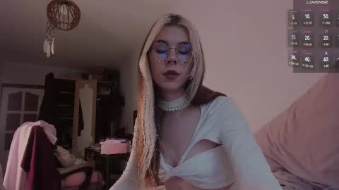 Eva online show from 04/26/26, 09:07