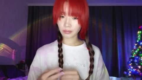 Snapshot of _eve____ chatting on 12/13/24, 02:54 EveEva online show from 12/13/24, 02:54