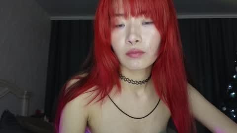 Snapshot of _eve____ chatting on 12/14/24, 10:28 EveEva online show from 12/14/24, 10:28