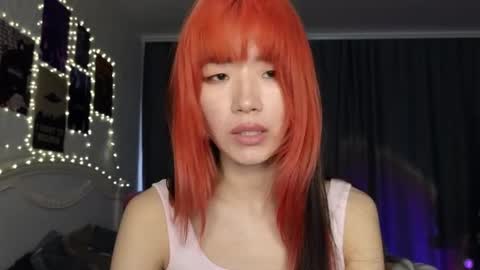 Snapshot of _eve____ chatting on 02/16/25, 05:48 EveEva online show from 02/16/25, 05:48