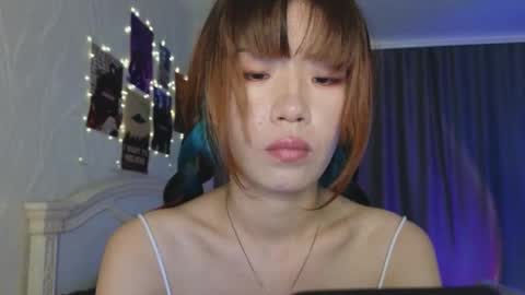 Snapshot of _eve____ chatting on 09/24/25, 07:55 EveEva online show from 09/24/25, 07:55