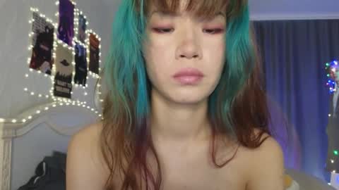 Snapshot of _eve____ chatting on 09/27/25, 05:56 EveEva online show from 09/27/25, 05:56