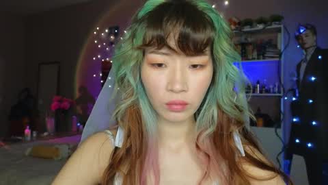 Snapshot of _eve____ chatting on 11/04/25, 12:43 EveEva online show from 11/04/25, 12:43