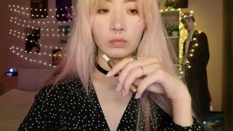 EveEva online show from 04/19/26, 02:00