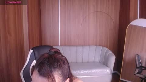  evoni  online show from 11/09/25, 12:47