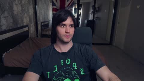 Snapshot of _fatrabbit chatting on 02/27/25, 01:07 Keanu online show from 02/27/25, 01:07