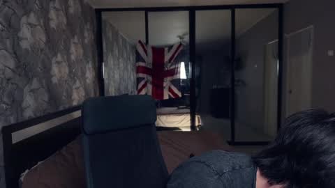 Snapshot of _fatrabbit chatting on 02/28/25, 05:26 Keanu online show from 02/28/25, 05:26