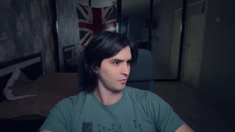 Snapshot of _fatrabbit chatting on 11/10/25, 01:32 Keanu online show from 11/10/25, 01:32