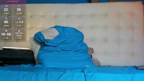 Snapshot of _felipeone chatting on 09/19/25, 06:41 Felipe online show from 09/19/25, 06:41