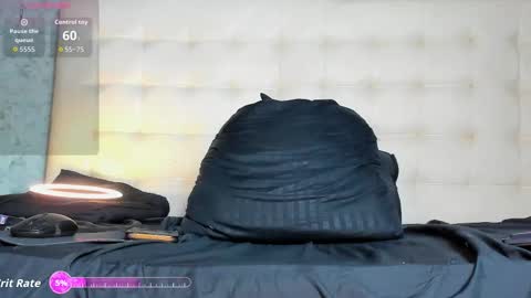 Snapshot of _felipeone chatting on 11/26/25, 06:53 Felipe online show from 11/26/25, 06:53