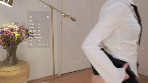 Snapshot of _female_essence_ chatting on 12/12/24, 12:59 Essie online show from 12/12/24, 12:59