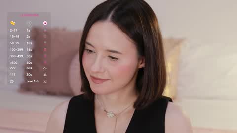 Snapshot of _female_essence_ chatting on 09/12/25, 06:30 Essie online show from 09/12/25, 06:30