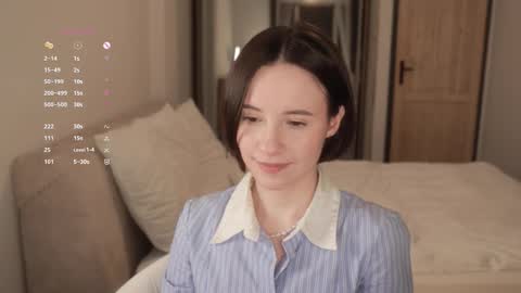 Essie  online show from 03/05/26, 06:59