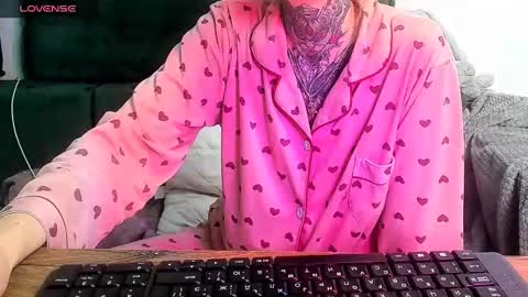 Alis online show from 02/09/25, 03:01