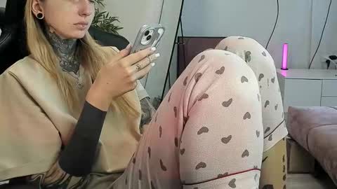 Alis online show from 09/25/25, 09:02