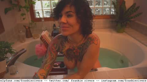 Snapshot of _frankie_rivers chatting on 02/16/25, 12:41 Frankie Rivers allmylinks online show from 02/16/25, 12:41