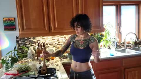 Snapshot of _frankie_rivers chatting on 02/25/25, 11:44 Frankie Rivers allmylinks online show from 02/25/25, 11:44