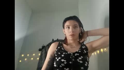 Mia-foster online show from 01/12/25, 09:29