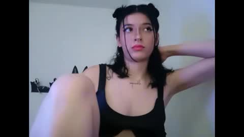 Mia-foster online show from 02/27/25, 07:47