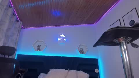 Gia Rose online show from 02/12/25, 09:33