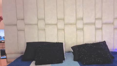 Ginger Cherry online show from 10/18/25, 04:37