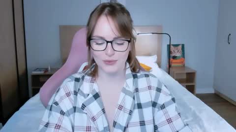 Snapshot of _gingermean_ chatting on 05/05/26, 04:42 GingerMean online show from 05/05/26, 04:42
