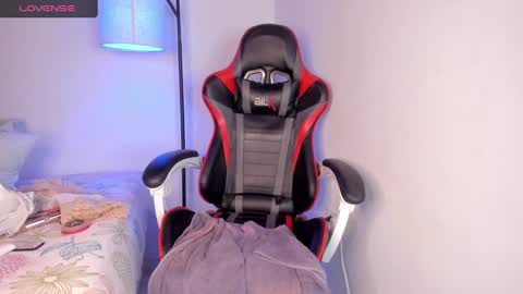 G I O V A online show from 01/25/25, 11:00