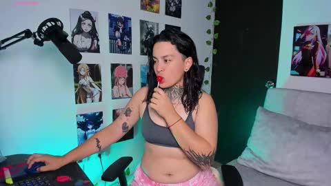 LEEP  online show from 10/13/25, 01:05