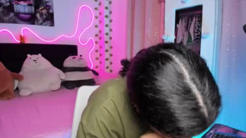 LEEP  online show from 10/26/25, 01:33