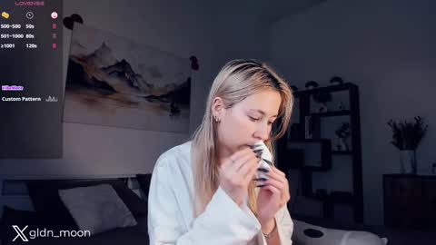 Rina online show from 02/15/25, 07:39