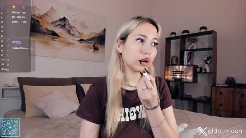 Rina online show from 09/19/25, 06:08