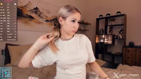 Rina online show from 10/18/25, 08:09