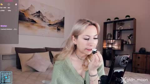 Rina online show from 10/25/25, 07:41