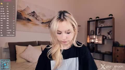 Rina online show from 11/26/25, 12:44