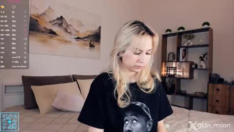 Rina online show from 12/04/25, 08:17