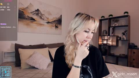 Rina online show from 12/18/25, 08:48