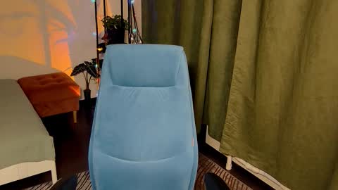 Snapshot of _goldilocks__ chatting on 10/06/25, 05:54 _goldilocks__ online show from 10/06/25, 05:54