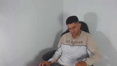 Snapshot of _grasshopper chatting on 02/20/26, 02:08 _grasshopper online show from 02/20/26, 02:08