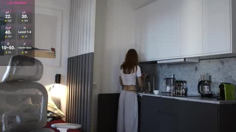 Snapshot of _guesswhat_ chatting on 09/28/25, 02:00 Katarina online show from 09/28/25, 02:00