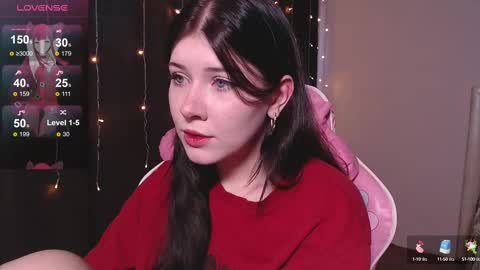 Snapshot of _gummybears_ chatting on 02/14/25, 09:03 Tori online show from 02/14/25, 09:03