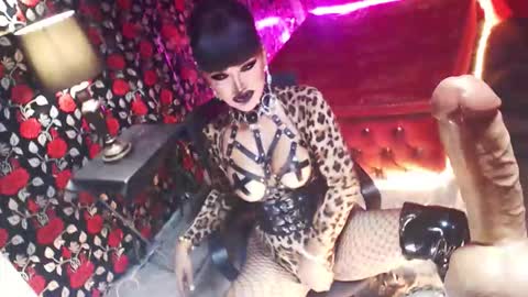 Snapshot of _hailyourqueenx chatting on 09/23/25, 09:29 GoDDess  Chloe online show from 09/23/25, 09:29