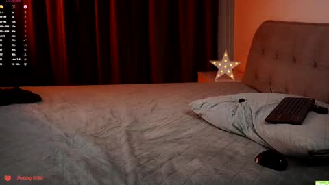 Snapshot of _healing_hottie_ chatting on 02/23/25, 11:14 Veronica online show from 02/23/25, 11:14