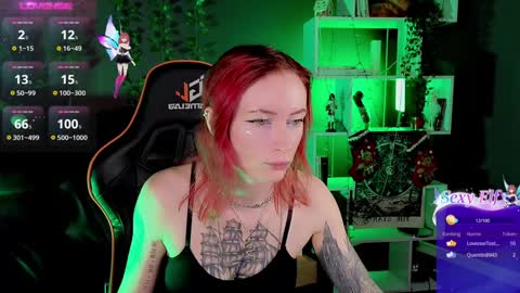 Snapshot of _helencarter chatting on 12/15/24, 10:04 Helen Carter 3 Next stream 2330 MSC online show from 12/15/24, 10:04