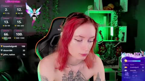Snapshot of _helencarter chatting on 12/16/24, 04:13 Helen Carter 3 Next stream 2330 MSC online show from 12/16/24, 04:13