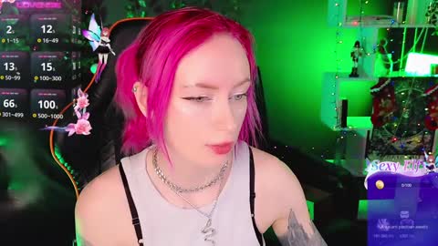 Snapshot of _helencarter chatting on 01/06/25, 08:39 Helen Carter 3 Next stream 2330 MSC online show from 01/06/25, 08:39