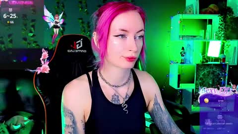 Snapshot of _helencarter chatting on 01/19/25, 08:41 Helen Carter 3 Next stream 2330 MSC online show from 01/19/25, 08:41