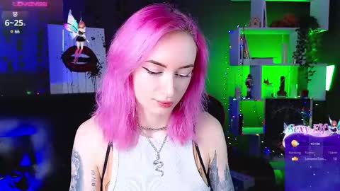 Snapshot of _helencarter chatting on 02/11/25, 08:31 Helen Carter 3 Next stream 2330 MSC online show from 02/11/25, 08:31