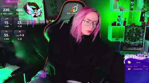 Snapshot of _helencarter chatting on 03/03/25, 08:43 Helen Carter 3 Next stream 2330 MSC online show from 03/03/25, 08:43