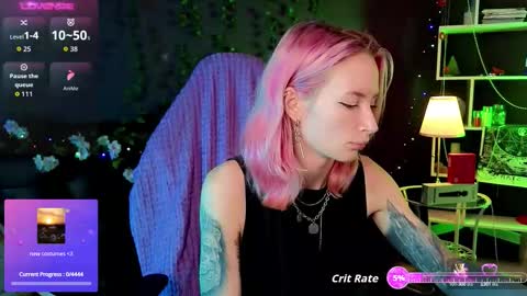 Snapshot of _helencarter chatting on 09/22/25, 08:33 Helen Carter 3 Next stream 2330 MSC online show from 09/22/25, 08:33